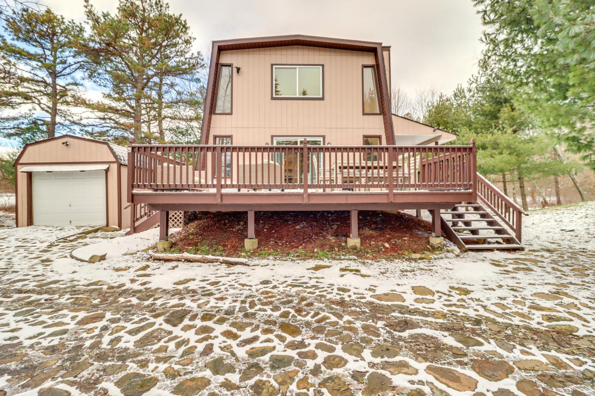 Family In With Fire Pit And Access * Long Pond